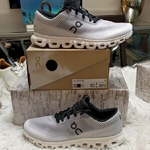 On Cloud 6 Push Women's Sz 10 Running Shoes